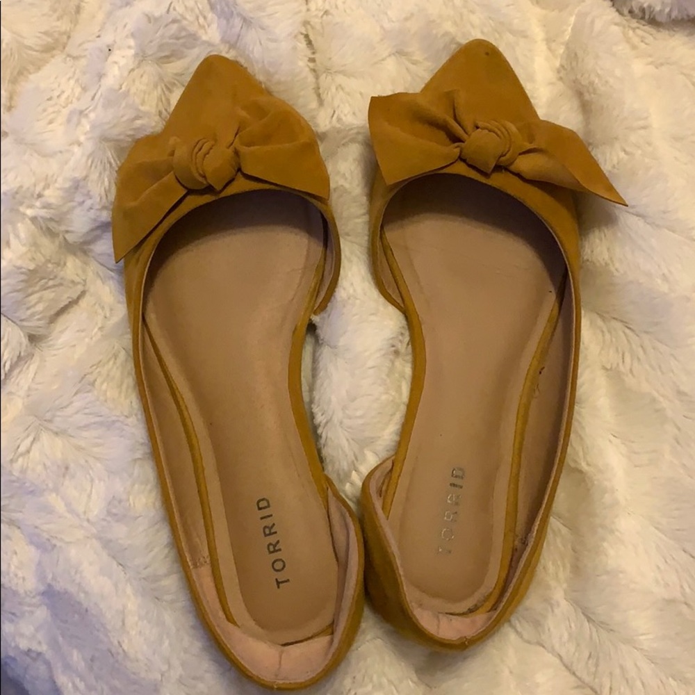 Mustard yellow torrid flats